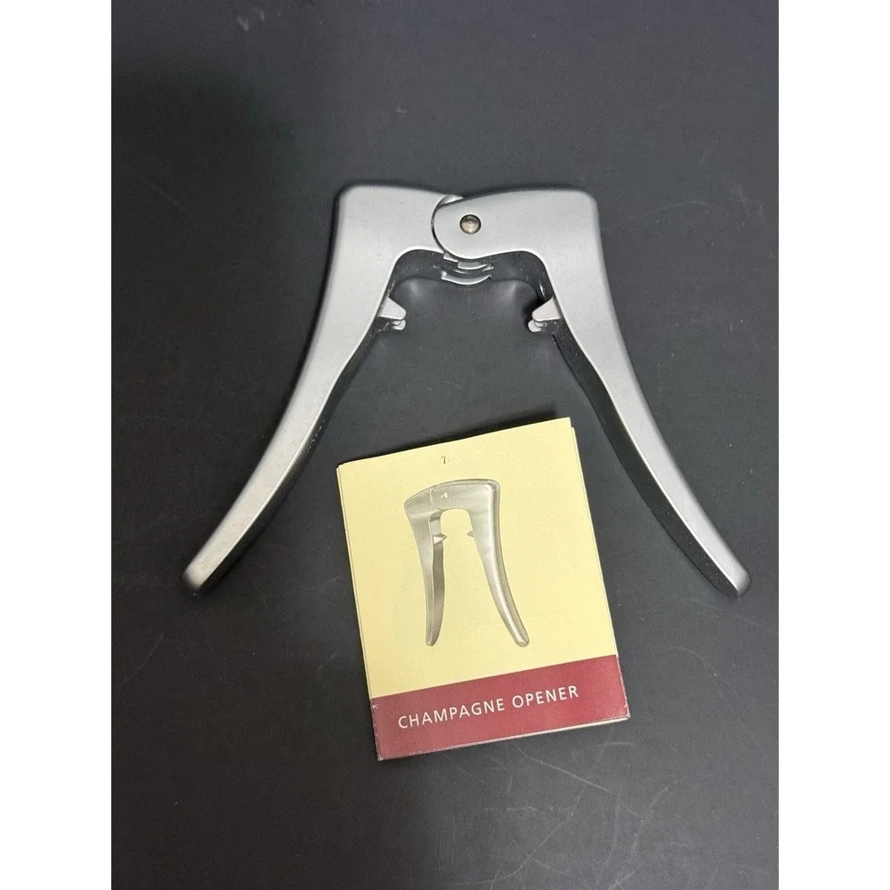 Williams -Sonoma Vigneto Champagne Opener -Only - In original box.